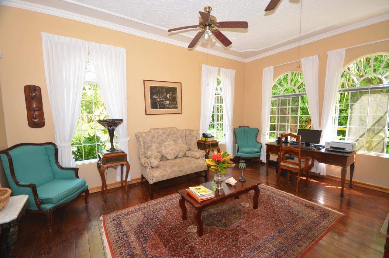Summerhill Four Bedroom Villa Montego Bay Buitenkant foto
