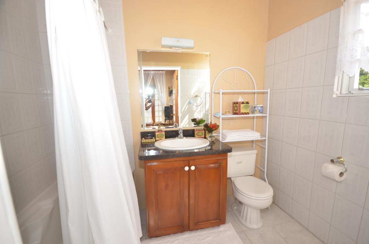 Summerhill Four Bedroom Villa Montego Bay Buitenkant foto